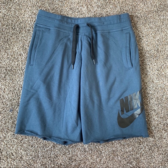 Brand New Nike Men’s Shorts XXL With Pockets - Picture 2 of 3